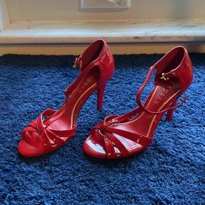 Ralph Lauren 3 inch heels. Worn only a couple times.